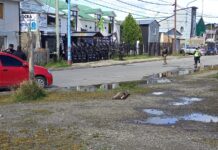 Afiliados tomaron la sede de la UOCRA
