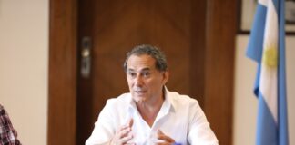 La Unión Ferroviaria acordó revisión y cerró una paritaria del 63%