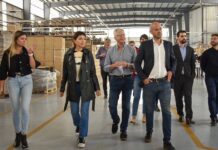 Quilmes: entregan subsidios a empresas que habían perdido todo por incendio