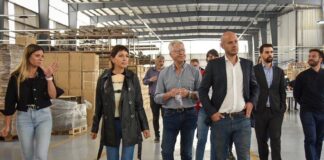 Quilmes: entregan subsidios a empresas que habían perdido todo por incendio