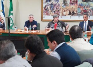 Scioli se reunió con gremios industriales y se pronunció por impulsar la producción y el empleo