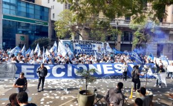 Gastronómicos Capital: Movilización contundente con pedido de elecciones