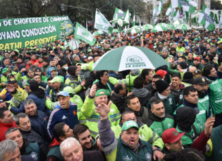 Arrancaron las paritarias de Camioneros