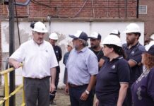 Correa visitó la reapertura de una fábrica cerrada por el Macrismo