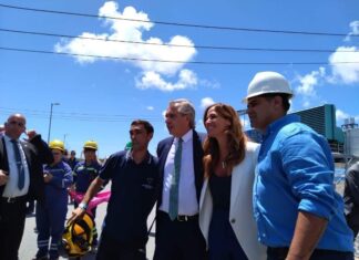 La UOCRA Blanca y Azul participó de la inauguración de un nuevo ciclo combinado de la central térmica de Ensenada