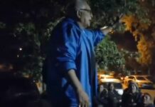El Pata Medina se burla de la justicia y encabeza un acto en su casa junto a militantes de la UOCRA La Plata