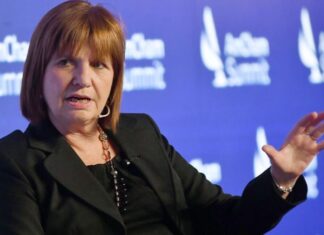 Patricia Bullrich le responde a la CGT: “Me atacan porque se les acaban sus privilegios”