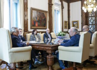 UPCN logra aumento del 33% para estatales hasta septiembre