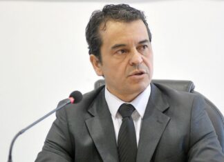 Denuncian a otro juez federal por maltrato laboral y violencia de género