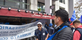 UTHGRA de Capital se movilizó masivamente exigiendo mejoras laborales en “Brasas Argentinas”