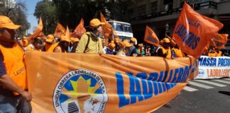 El sindicato de Ladrilleros acompaño a Sergio Massa en el congreso