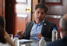 Kicillof advierte que los pagos a docentes están en riesgo ante falta de transferencias de fondos por parte de Milei