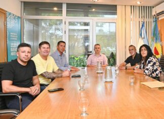 Preocupación por la situación social: Encuentro entre las 62 organizaciones peronistas y Larroque